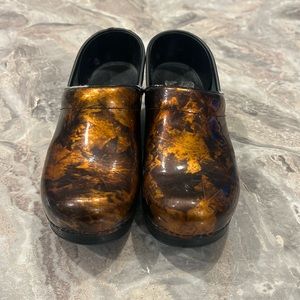 Dansko size 8.5